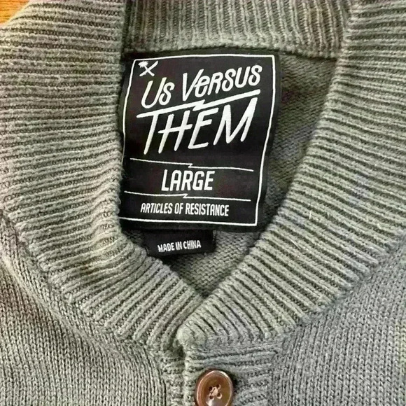 Us Versus Them Men’s Cardigan Sweater In Olive Gray Size Large EUC! - Picture 6 of 8